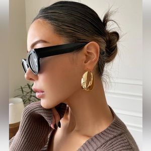 DAZY Minimalist Hoop Earrings